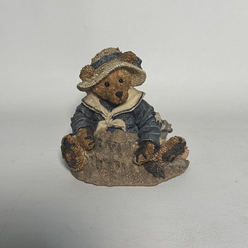 Vintage Collectible Figurine Boyds Bears Wilson at the Beach 1993 Ed ZOE pc#1159